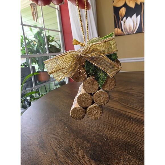 Wine Cork Christmas Tree Ornament Bunch Of Grapes - Picture 5 of 16